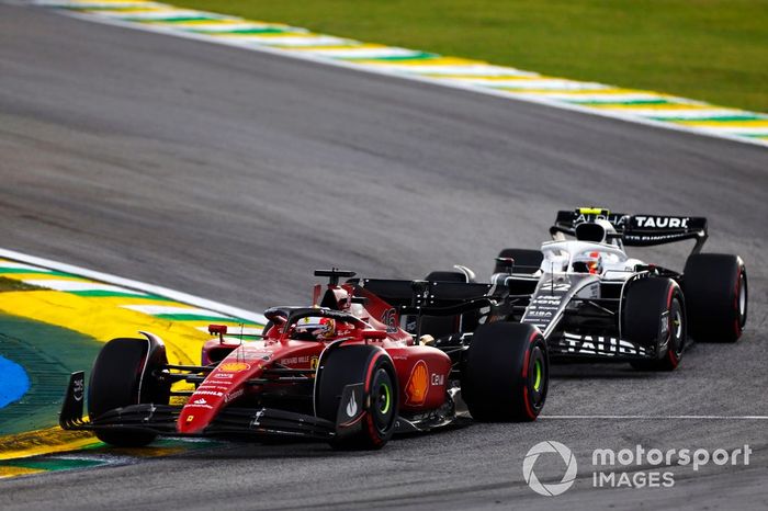 Charles Leclerc, Ferrari F1-75, Yuki Tsunoda, AlphaTauri AT03