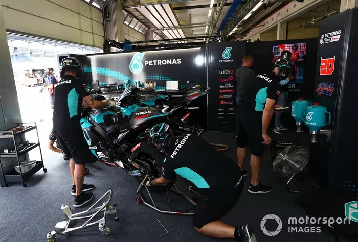 Fabio Quartararo, Petronas Yamaha SRT's garage