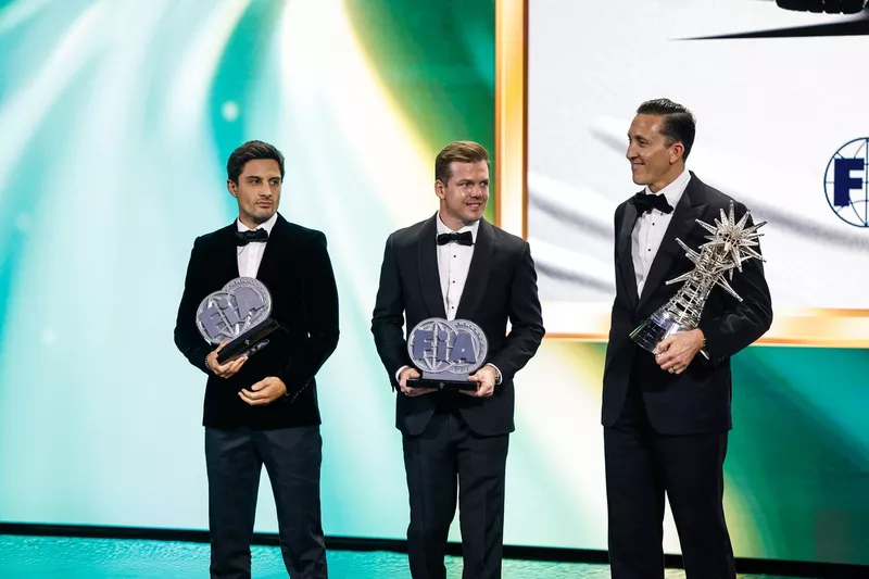 Mitch Evans, Jaguar TCS Racing, Nick Cassidy, Jaguar TCS Racing, James Barclay, Team principal Jaguar Racing