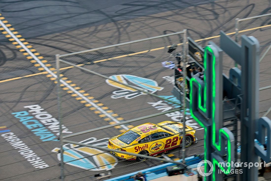 Joey Logano, Equipo Penske, Shell Pennzoil Ford Mustang