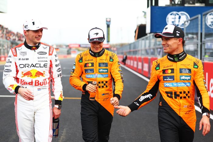 Lando Norris, McLaren, Oscar Piastri, McLaren, Max Verstappen, Red Bull Racing