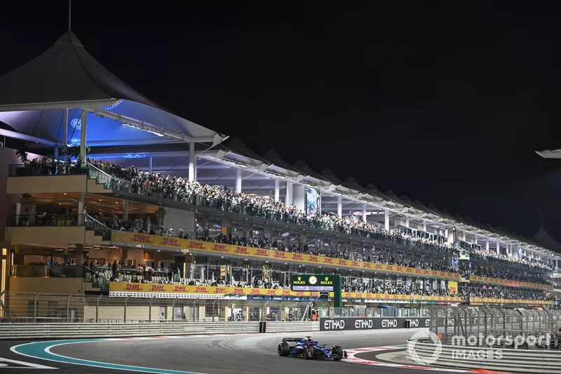 Alex Albon, Williams FW45 