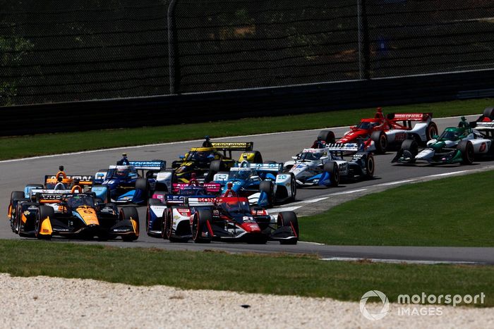 Arrancada: Patricio O'Ward, Arrow McLaren SP Chevrolet, Rinus VeeKay, Ed Carpenter Racing Chevrolet, Scott McLaughlin, Team Penske Chevrolet, Alex Palou, Chip Ganassi Racing Honda, Felix Rosenqvist, Arrow McLaren SP Chevrolet, Alexander Rossi, Andretti Autosport Honda