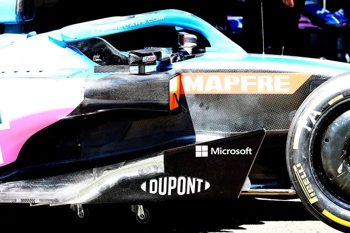 Detalle lateral del Alpine A522