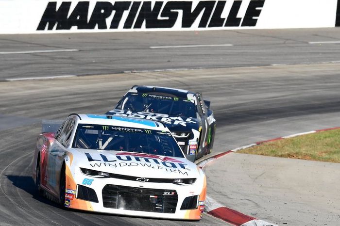 Alex Bowman, Hendrick Motorsports, Chevrolet Camaro LLumar, Kurt Busch, Chip Ganassi Racing, Chevrolet Camaro Global Poker