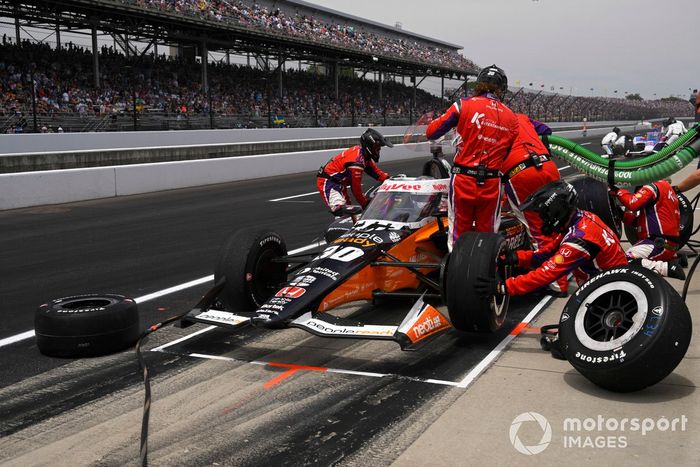 Jack Harvey, Rahal Letterman Lanigan Racing Honda, parada en boxes