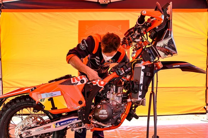 #1 Red Bull KTM Factory Racing: Kevin Benavides, área de servicio
