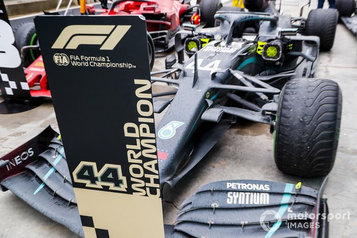 Samochód Lewisa Hamiltona, Mercedes F1 W11