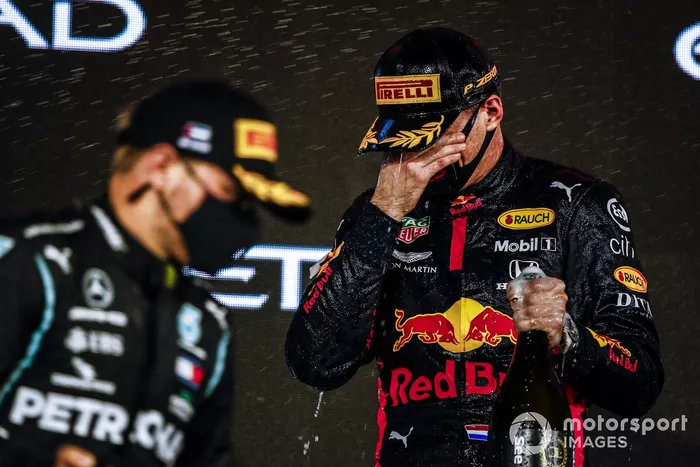 Podio: ganador de la carrera Max Verstappen, Red Bull Racing