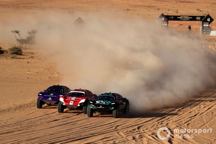 Salida de la semifinal del Desert XPrix