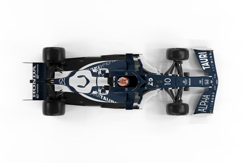 AlphaTauri AT02
