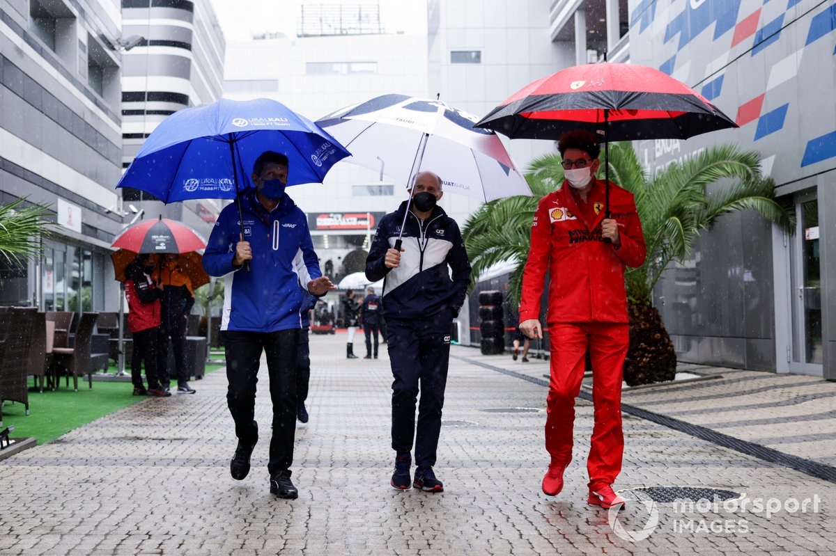 Guenther Steiner, Team Principal, Haas F1, Franz Tost, Team Principal, AlphaTauri, and Mattia Binotto, Team Principal, Ferrari