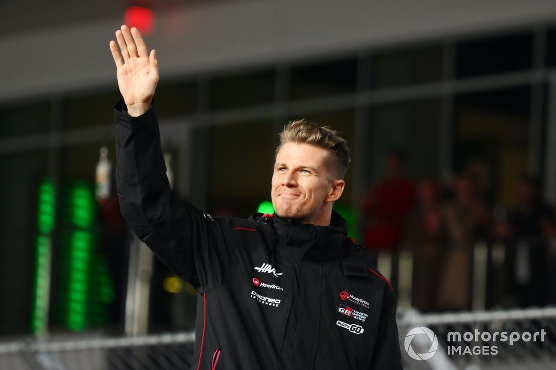Nico Hulkenberg, Haas F1 Team, podczas parady kierowców 