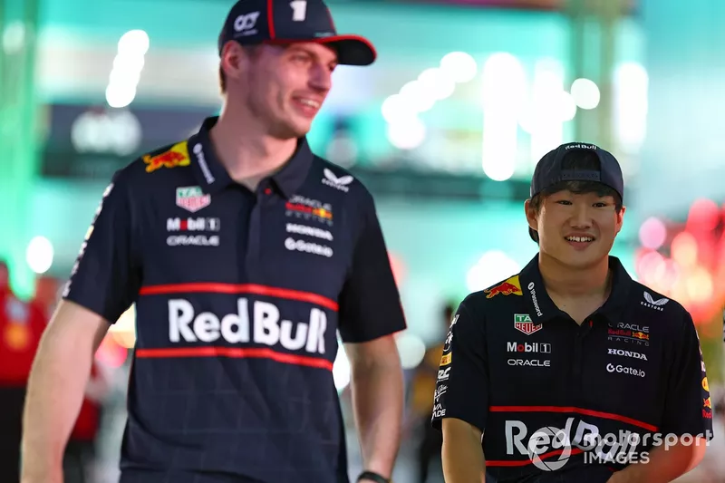 Max Verstappen, Red Bull Racing, Yuki Tsunoda, Red Bull Racing
