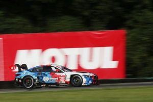 #48 Paul Miller Racing BMW M4 GT3 EVO: Max Hesse, Dan Harper