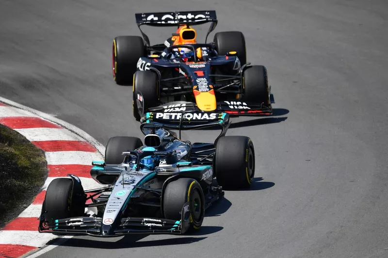 Max Verstappen, Red Bull Racing, George Russell, Mercedes