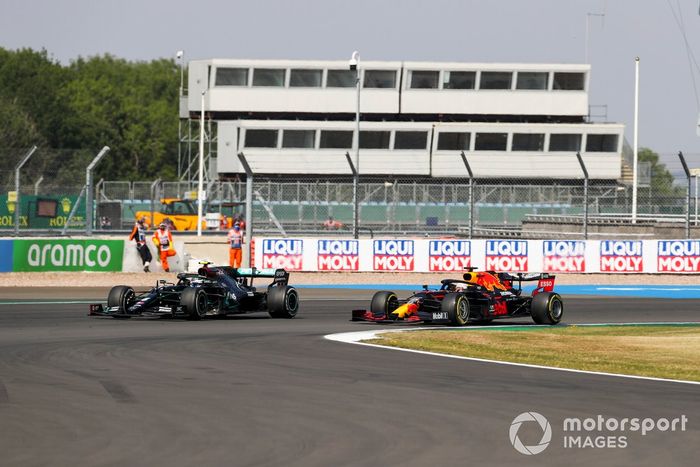 Valtteri Bottas, Mercedes F1 W11, Max Verstappen, Red Bull Racing RB16