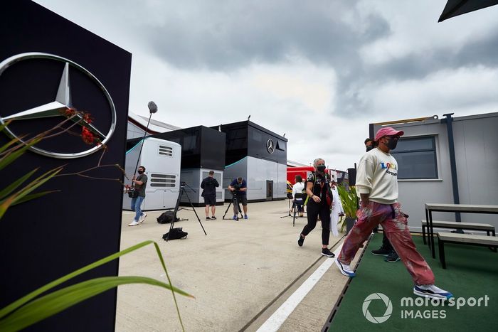 Lewis Hamilton, Mercedes-AMG Petronas F1 y Angela Cullen