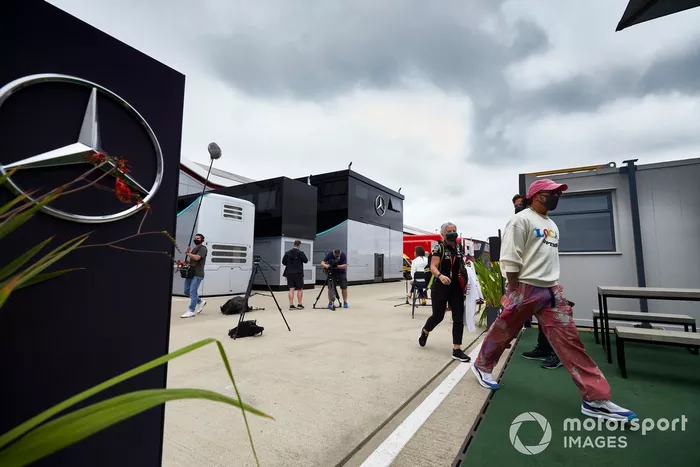 Lewis Hamilton, Mercedes-AMG Petronas F1 y Angela Cullen
