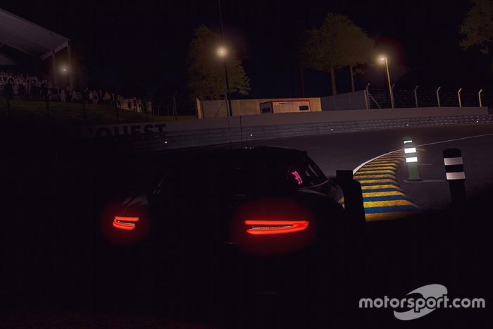 Acción de carrera en la noche