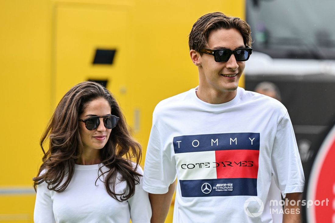 Carmen Montero Mundt i George Russell, Mercedes-AMG F1 Team
