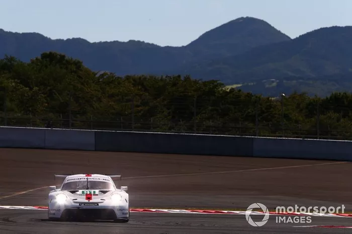 #91 Porsche GT Team Porsche 911 RSR: Richard Lietz, Gianmaria Bruni,  