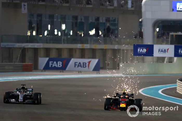 Lewis Hamilton, Mercedes AMG F1 W09 EQ Power+ y Max Verstappen, Red Bull Racing RB14
