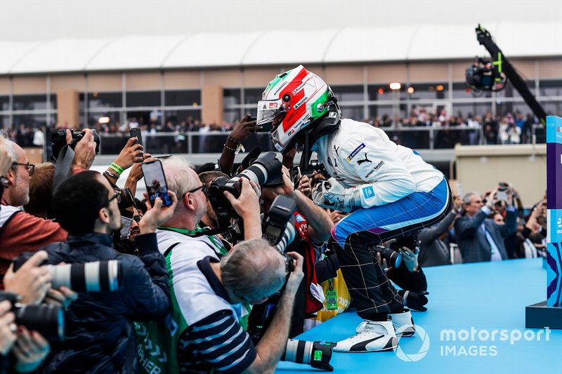 Il vincitore del primo E-Prix di Ad Diriyah Antonio Felix da Costa, BMW I Andretti Motorsports, BMW iFE.18
