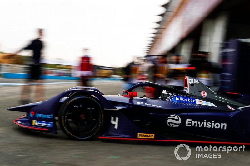 Amna Al Qubaisi, Envision Virgin Racing, Audi e-tron FE05, leaves the garage