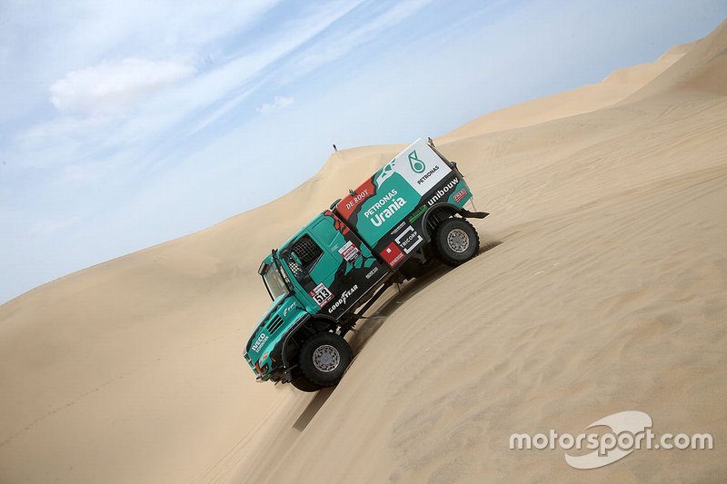 #513 Team De Rooy Iveco: Маурік ван ден Гьовель, Матейн ван Рой