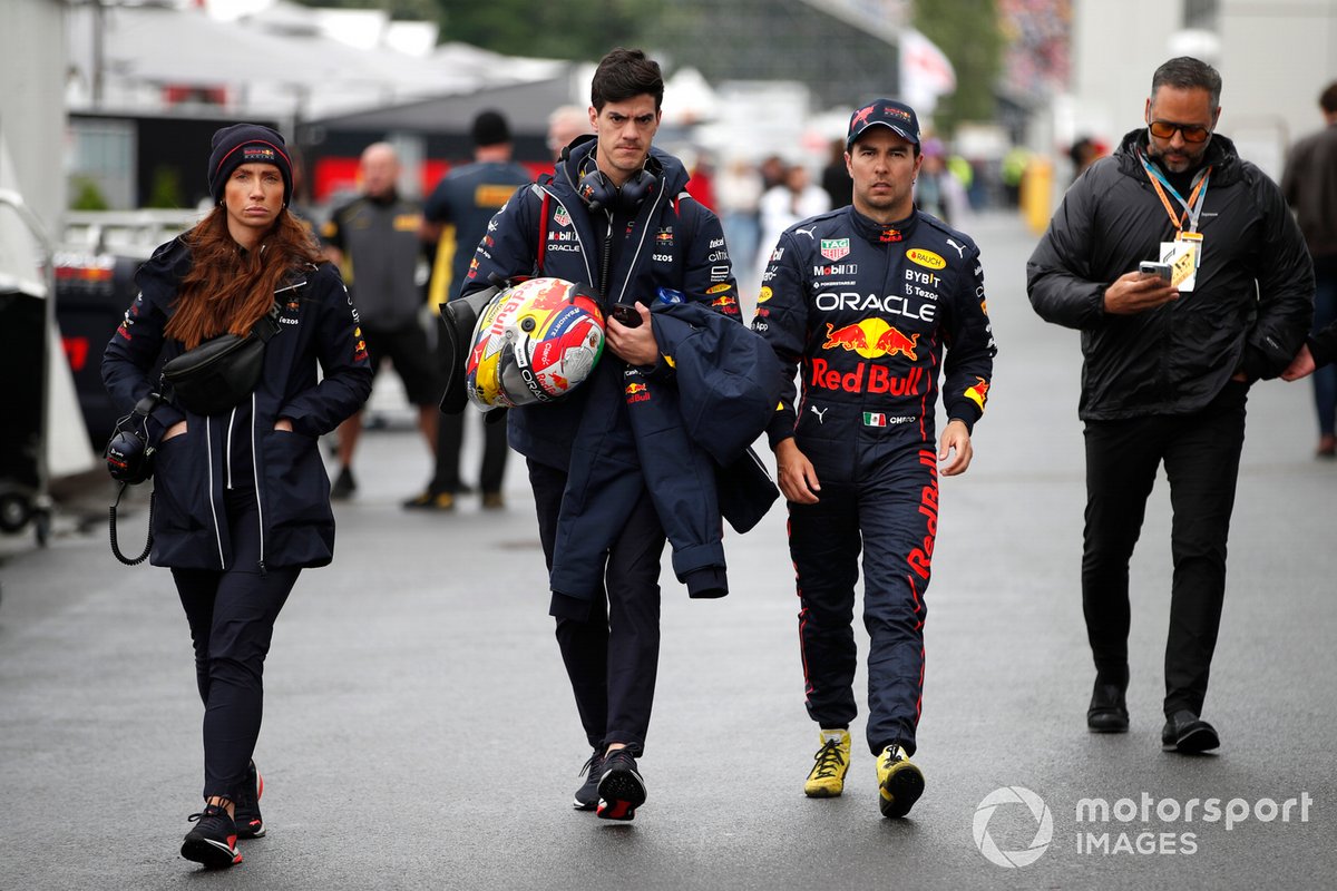 Sergio Pérez, Red Bull Racing tras chocar en la Q2