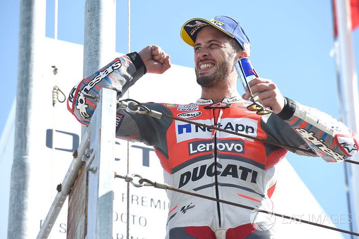 Podio: ganador de la carrera Andrea Dovizioso, Ducati Team