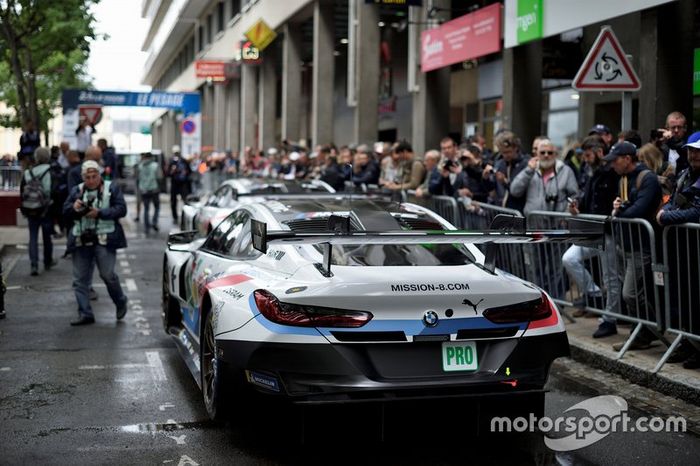 Preparação da BMW para as 24 horas de Le Mans