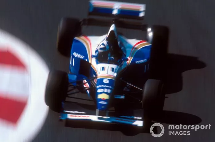15- David Coulthard, 24 años, 5 meses y 28 días en el GP de Portugal 1995
