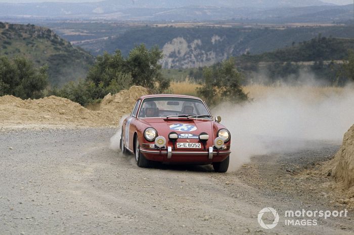 Sobieslaw Zasada / Jerzy Dobrzanski, Porsche 911