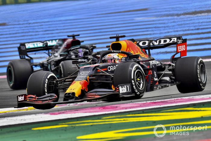 Max Verstappen, Red Bull Racing RB16B, Lewis Hamilton, Mercedes W12