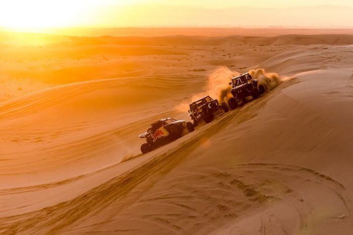 Blade Hildebrand, Mitch Guthrie y Seth Quintero, miembros del equipo Red Bull Junior Off-Road