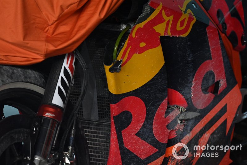 The chrashed bike of Johann Zarco, Red Bull KTM Factory Racing