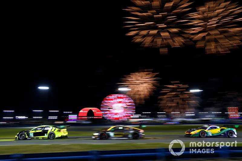 #14 AIM Vasser Sullivan Lexus RC F GT3, GTD: Richard Heistand, Jack Hawksworth, Austin Cindric, Nick Cassidy, #13 Via Italia Racing Ferrari 488 GT3, GTD: Chico Longo, Victor Franzoni, Marcos Gomes, Andrea Bertolini