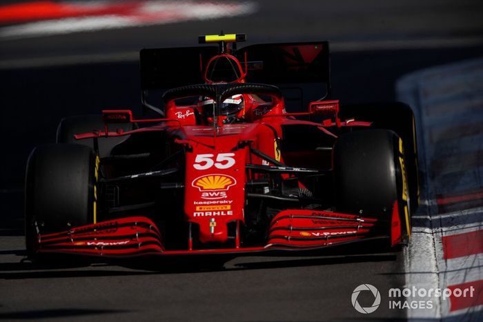 Carlos Sainz Jr., Ferrari SF21