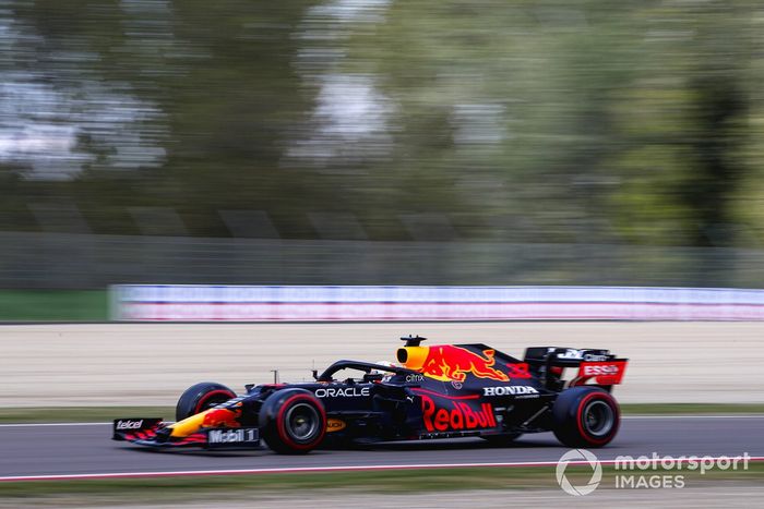 Max Verstappen, Red Bull Racing RB16B 