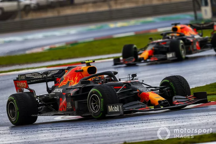 Alex Albon, Red Bull Racing RB16, Max Verstappen, Red Bull Racing RB16