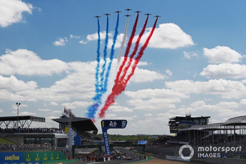 La Patrouille de France survolera le circuit du Mans à deux reprises.