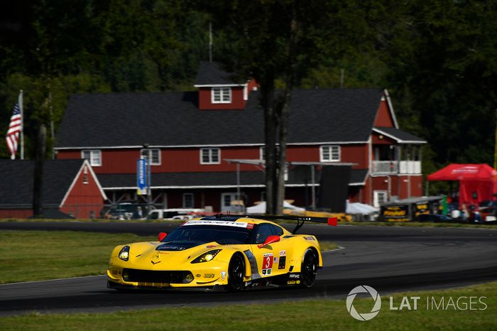 #3 Corvette Racing Chevrolet Corvette C7.R: Antonio Garcia, Jan Magnussen
