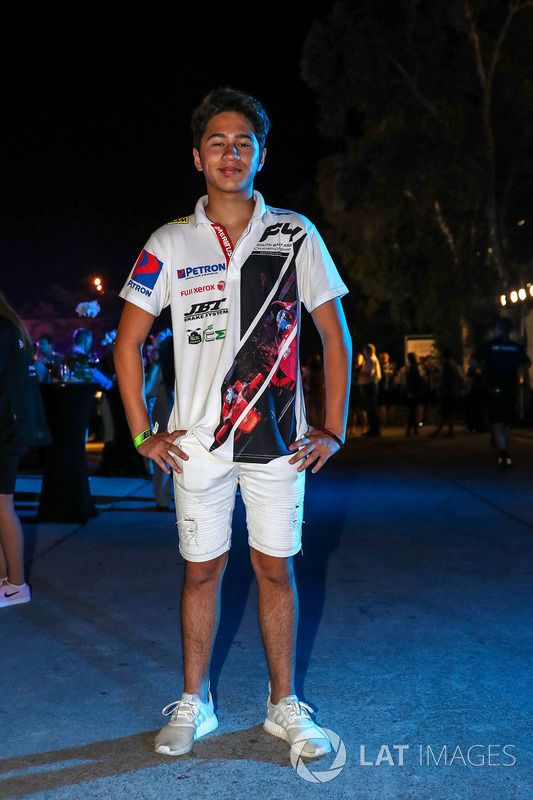 Daniel Frost, ganador de la carrera de F4 en la que todos los coches se quedaron sin combustible