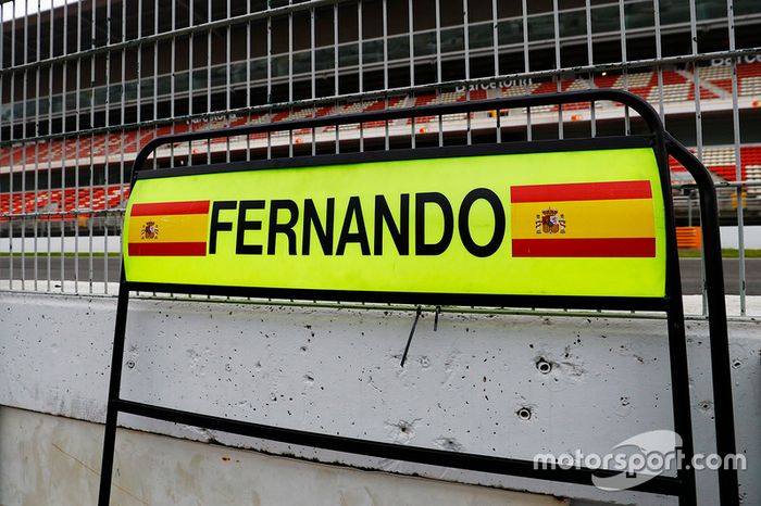 Pit board para Fernando Alonso, McLaren
