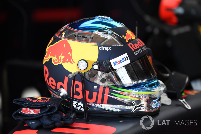The helmet of Daniel Ricciardo, Red Bull Racing RB13