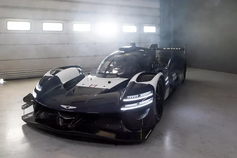 Jacky Ickx, Genesis Magma Racing Genesis