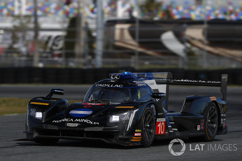 4º #10 Wayne Taylor Racing Cadillac: Renger van der Zande (DPi)