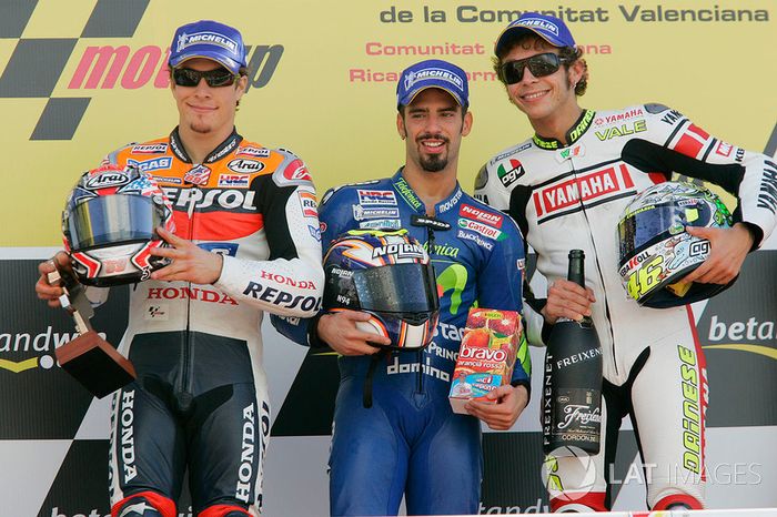 Podio: 1º Marco Melandri, 2º Nicky Hayden, 3º Valentino Rossi